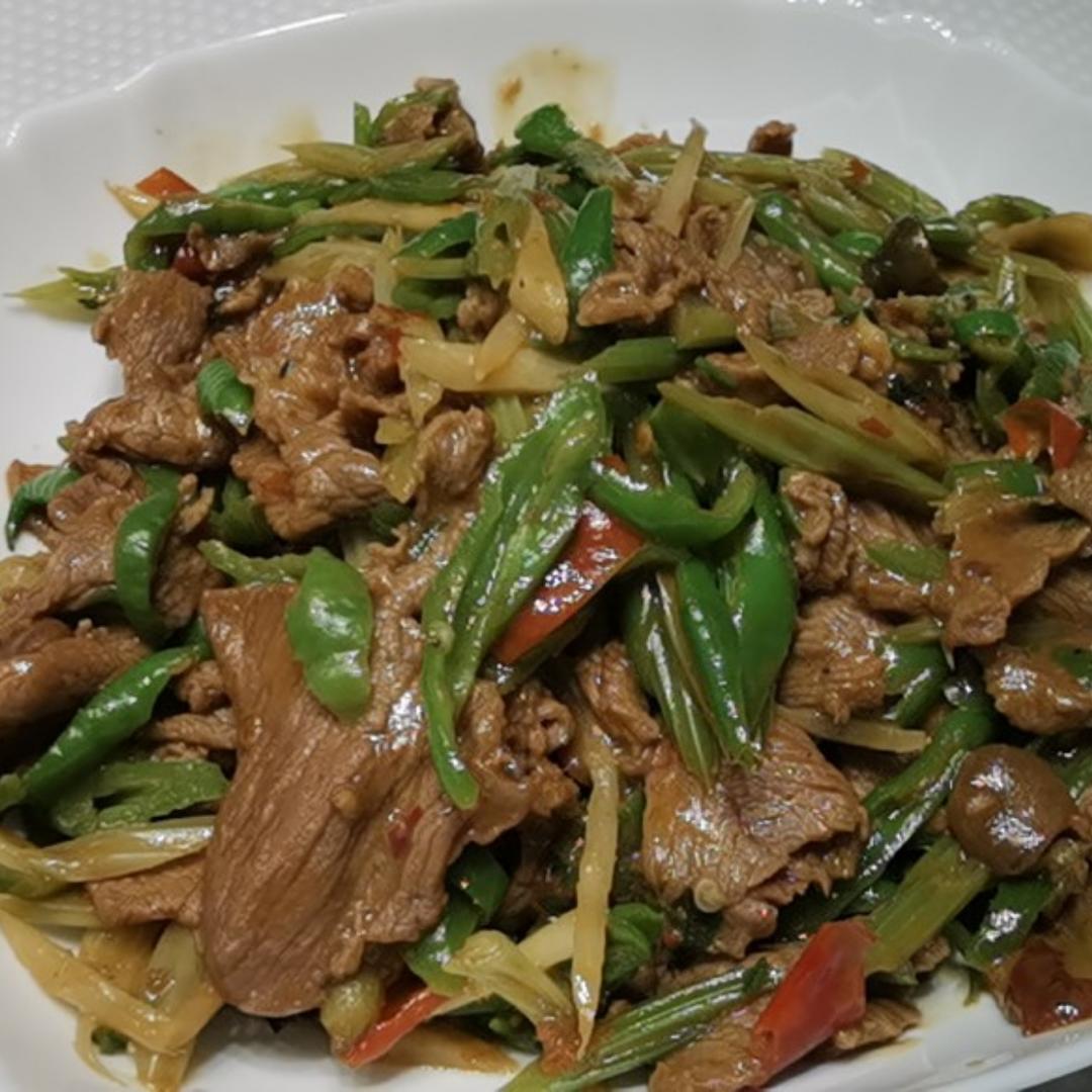 农家青椒炒牛肉
