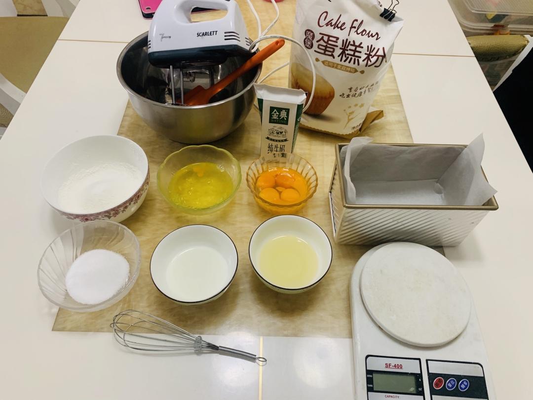 堪比柯基屁股
爆浆芝士🧀古早蛋糕