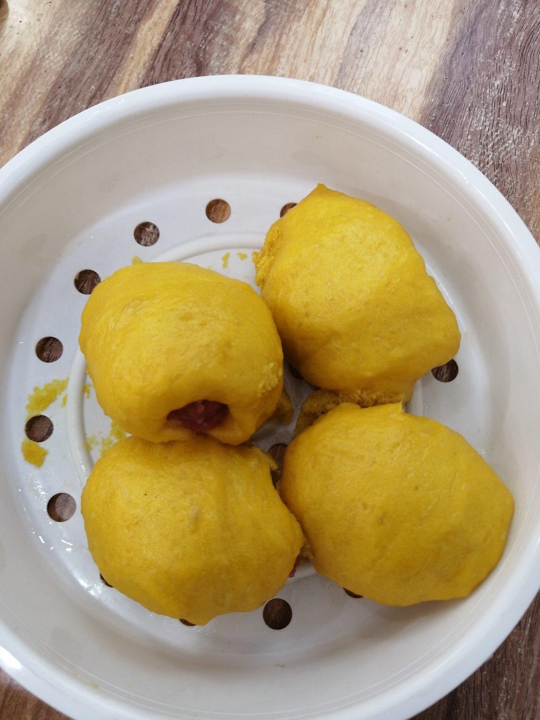 新手也可以--详解如何做出人见人爱、金黄的南瓜馒头