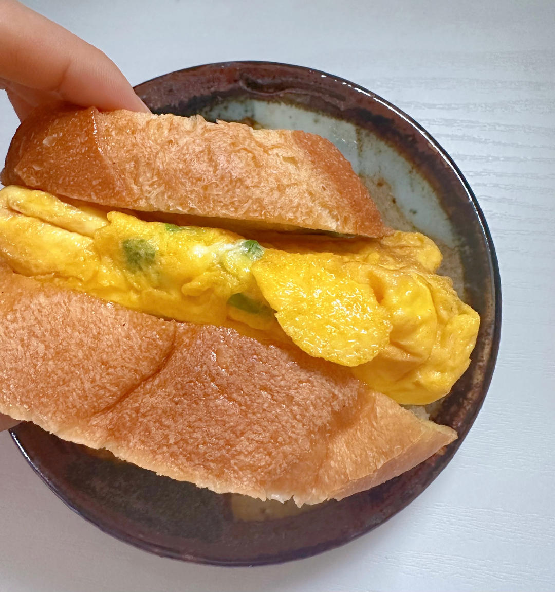 一人暮らしって何か食べよう