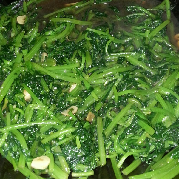 清炒茼蒿