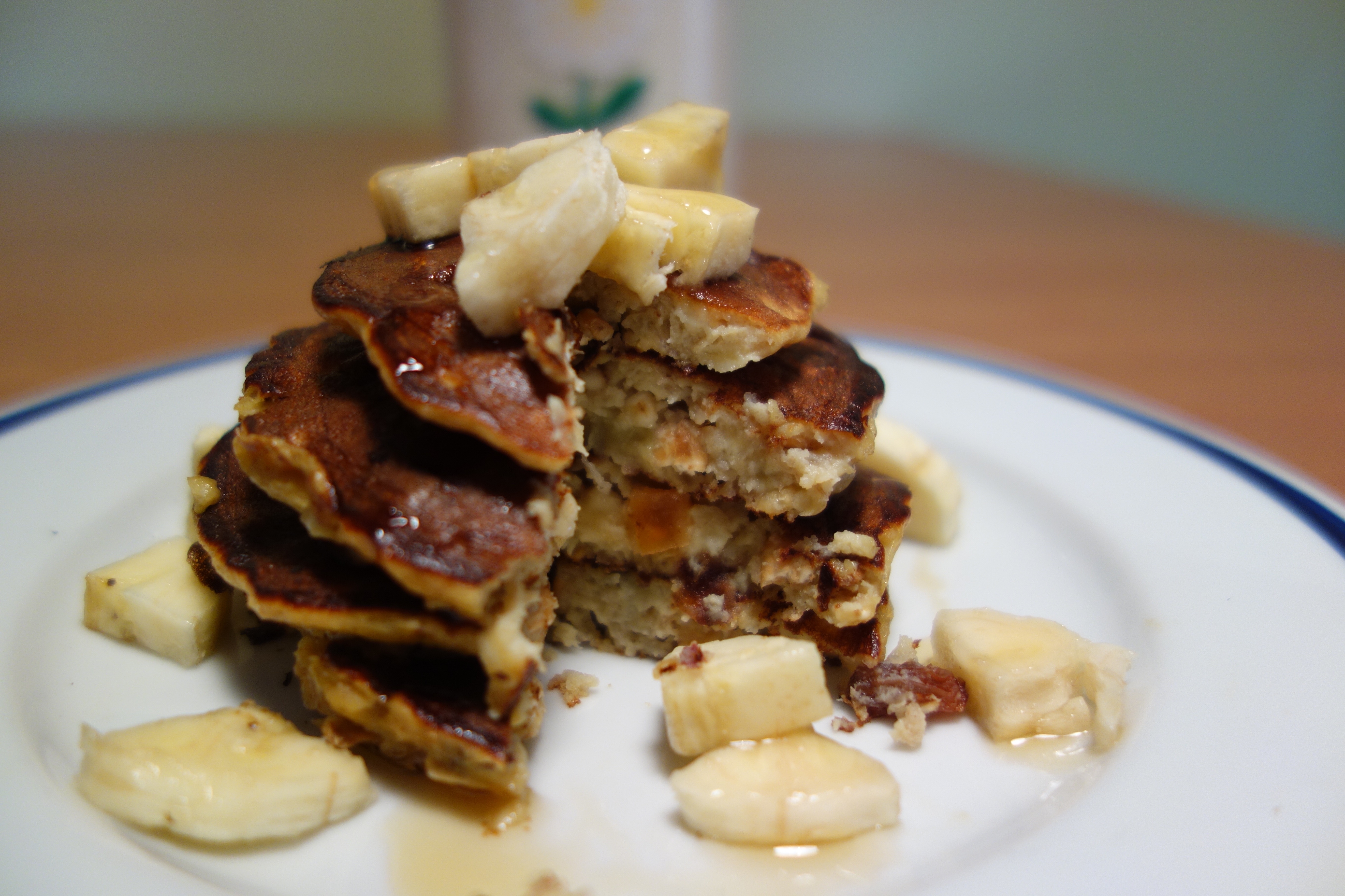 无糖无油无粉免打发超松软香蕉泥Pancake－可能是目前为止最健康的Pancake的做法