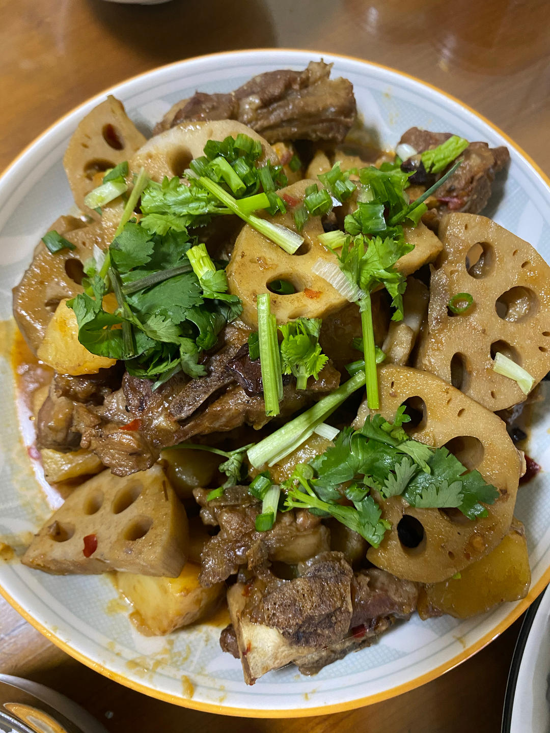 土豆炖排骨