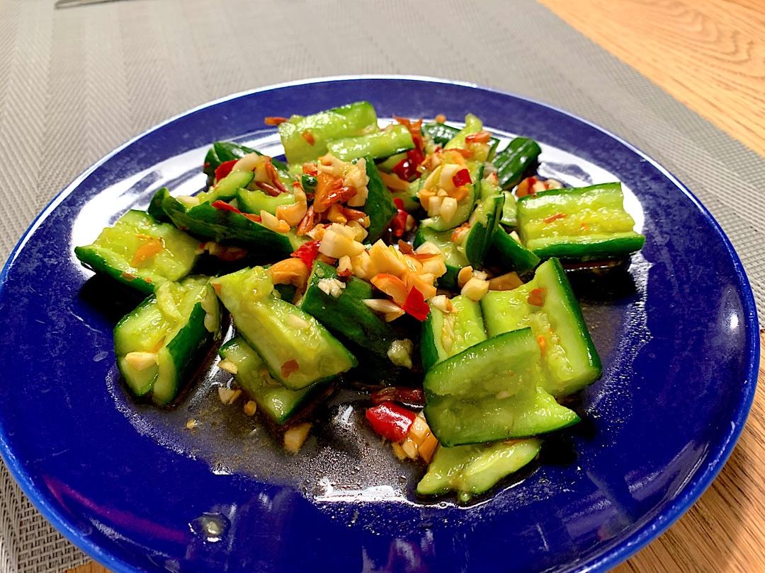 快手凉拌黄瓜（内附万能凉拌汁）