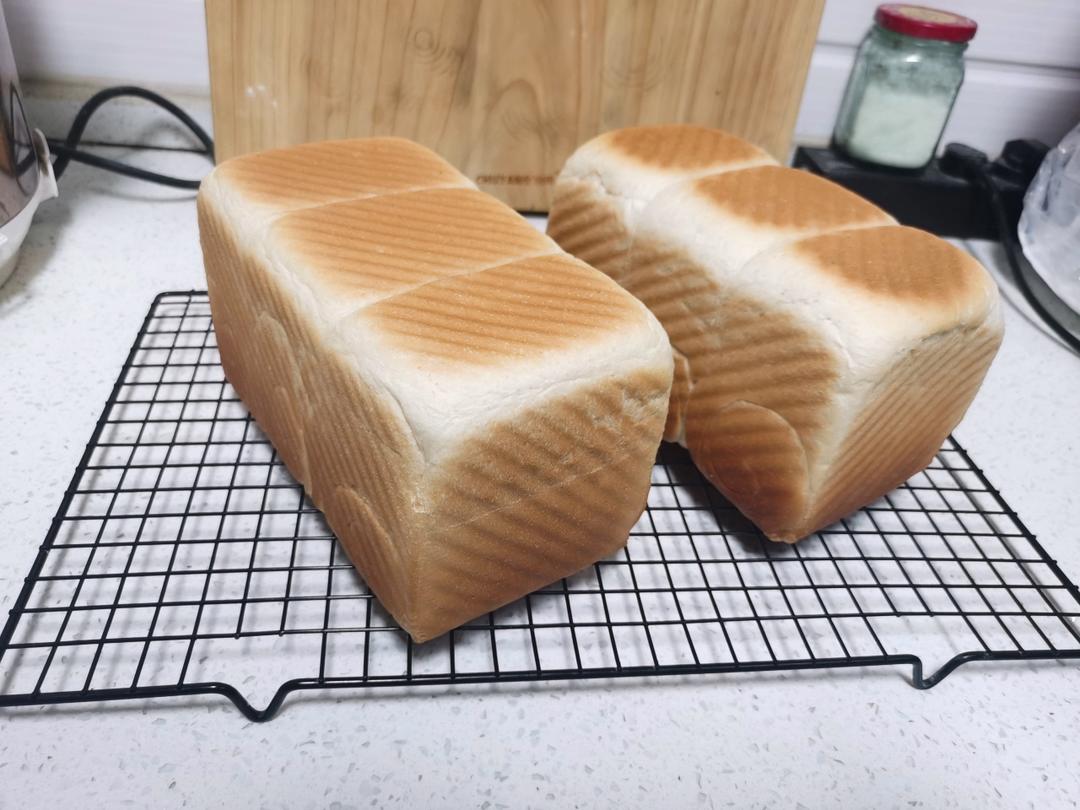 老面包 （普通面粉/中筋面粉+植物油/玉米油/黄油 各种规格版）