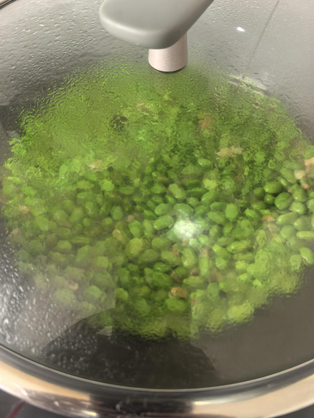 不加味精的家常小炒青椒炒肉丝快手下饭菜青椒毛豆肉丝，色香味俱全！夏天没胃口来一盘毛豆炒肉就够了！