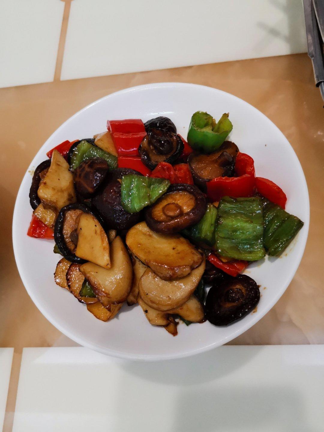 蚝油双椒炒双菇