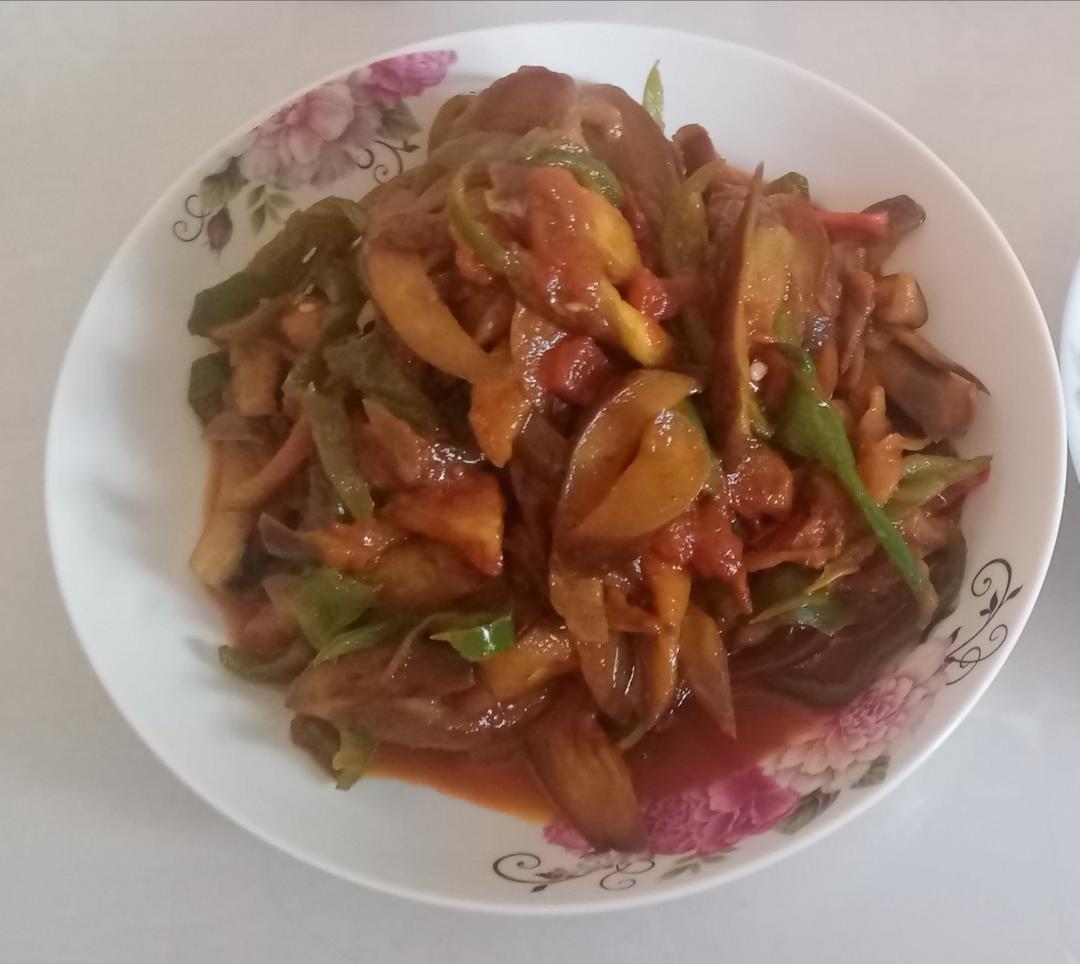 茄子炒辣子