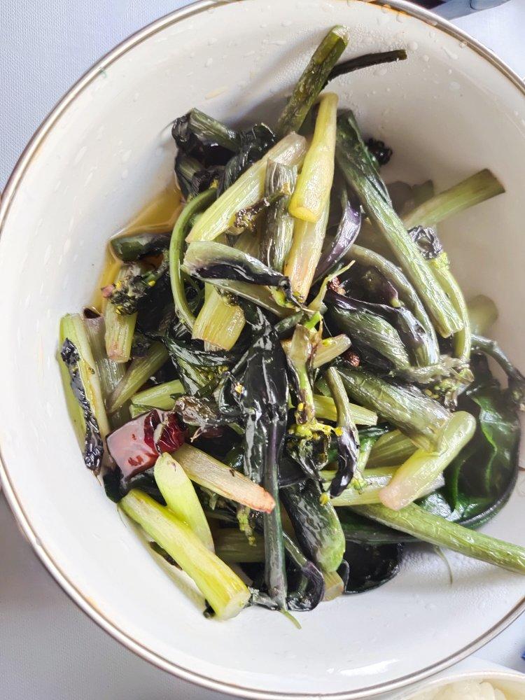 炝炒红油菜