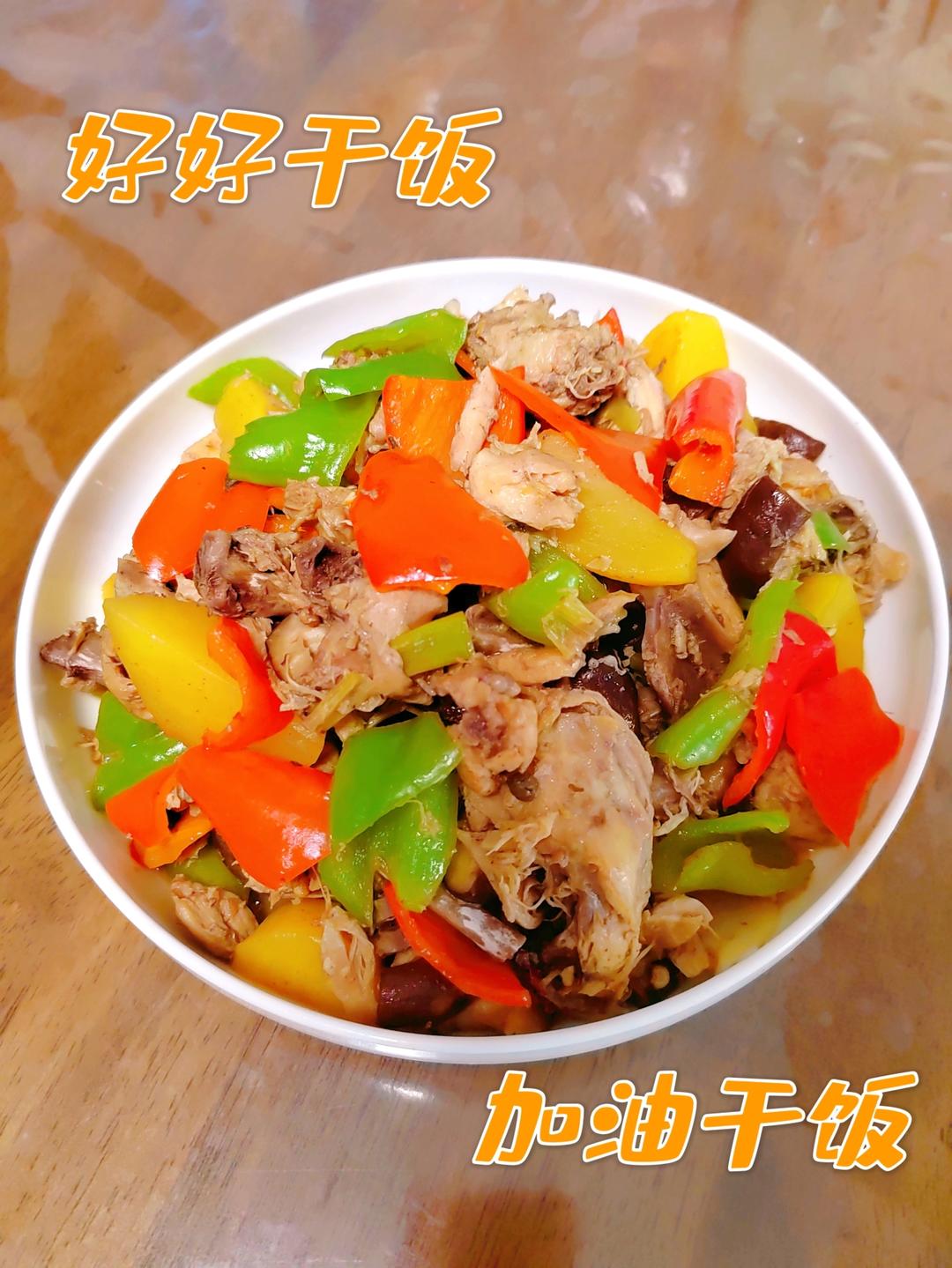 厨师长教你：“大盘土鸡”的家常与商用做法，味道醇厚分量更实在