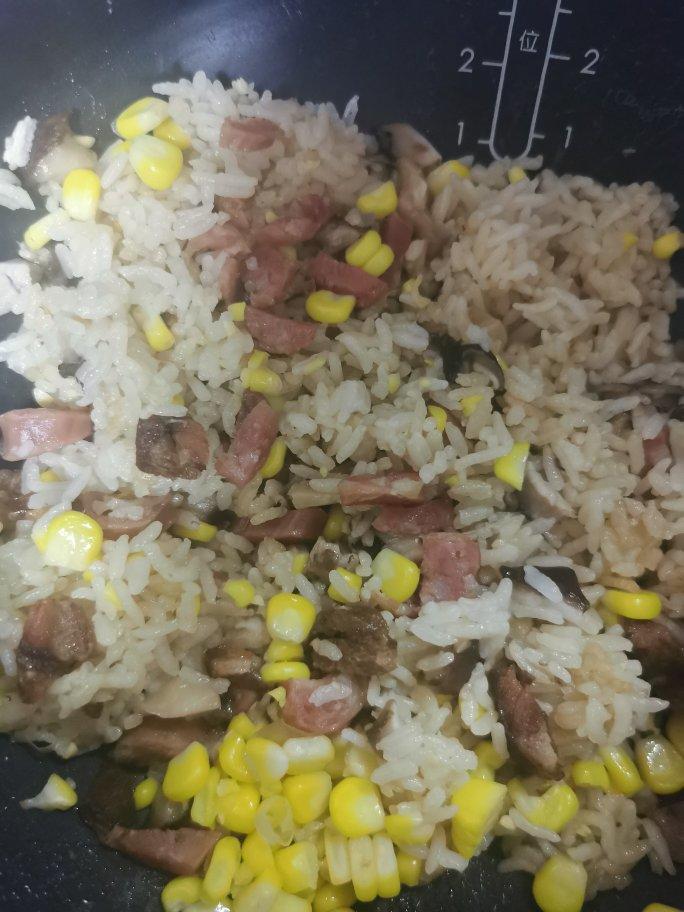 香菇腊肉饭