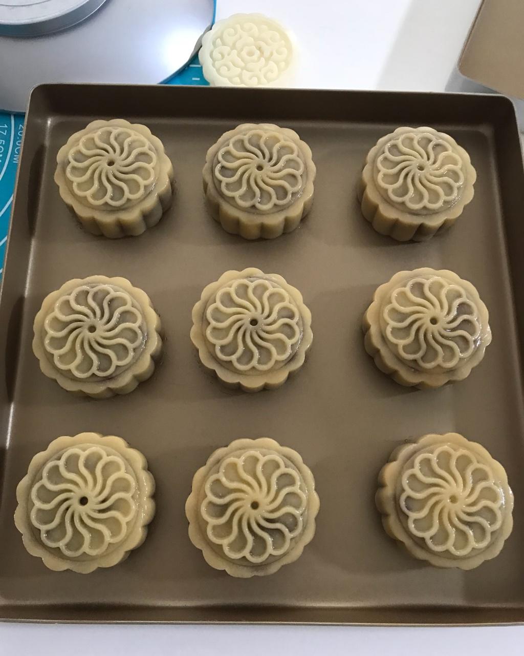 广式月饼——蛋黄莲蓉月饼