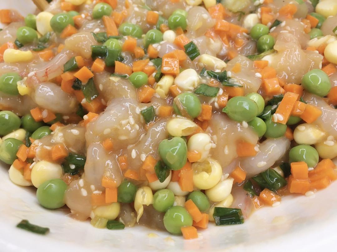 减脂瘦身虾仁鸡胸肉饺子的做法