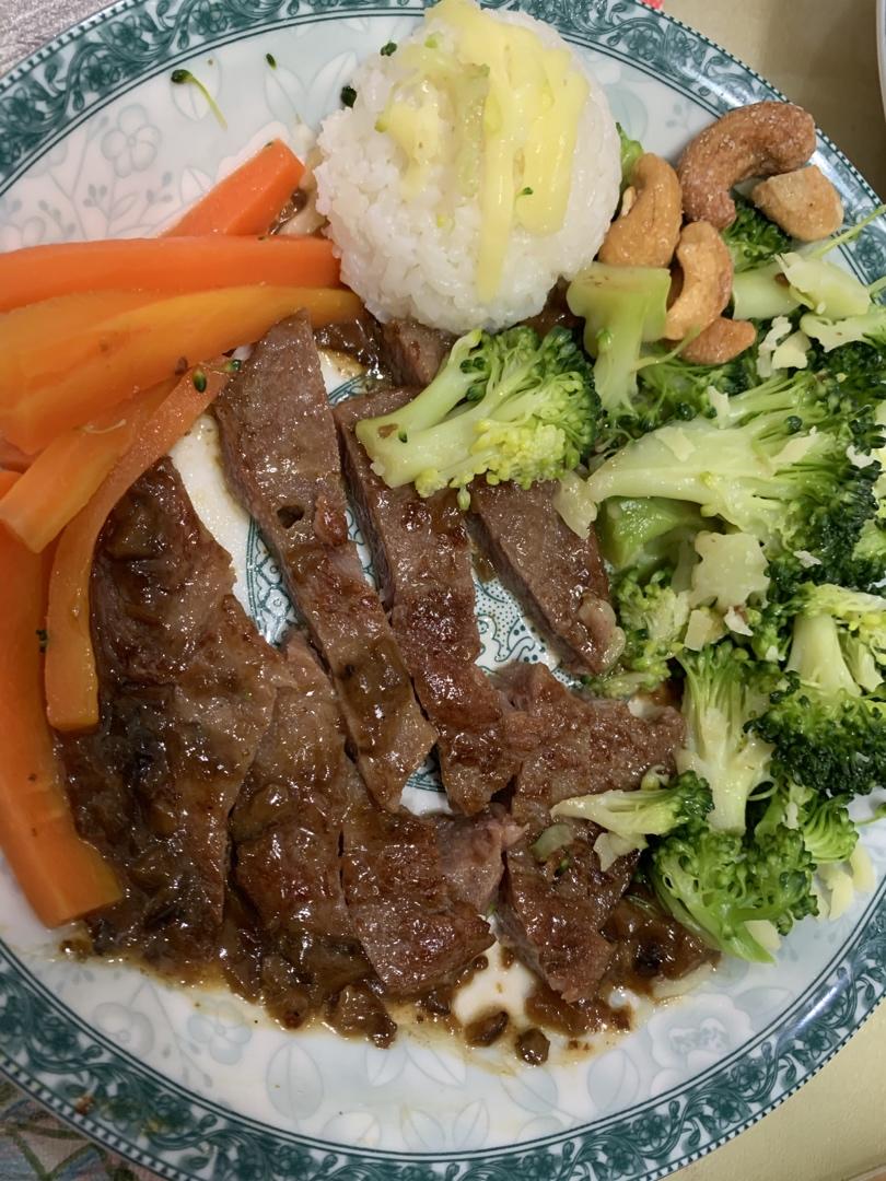 黑椒牛排