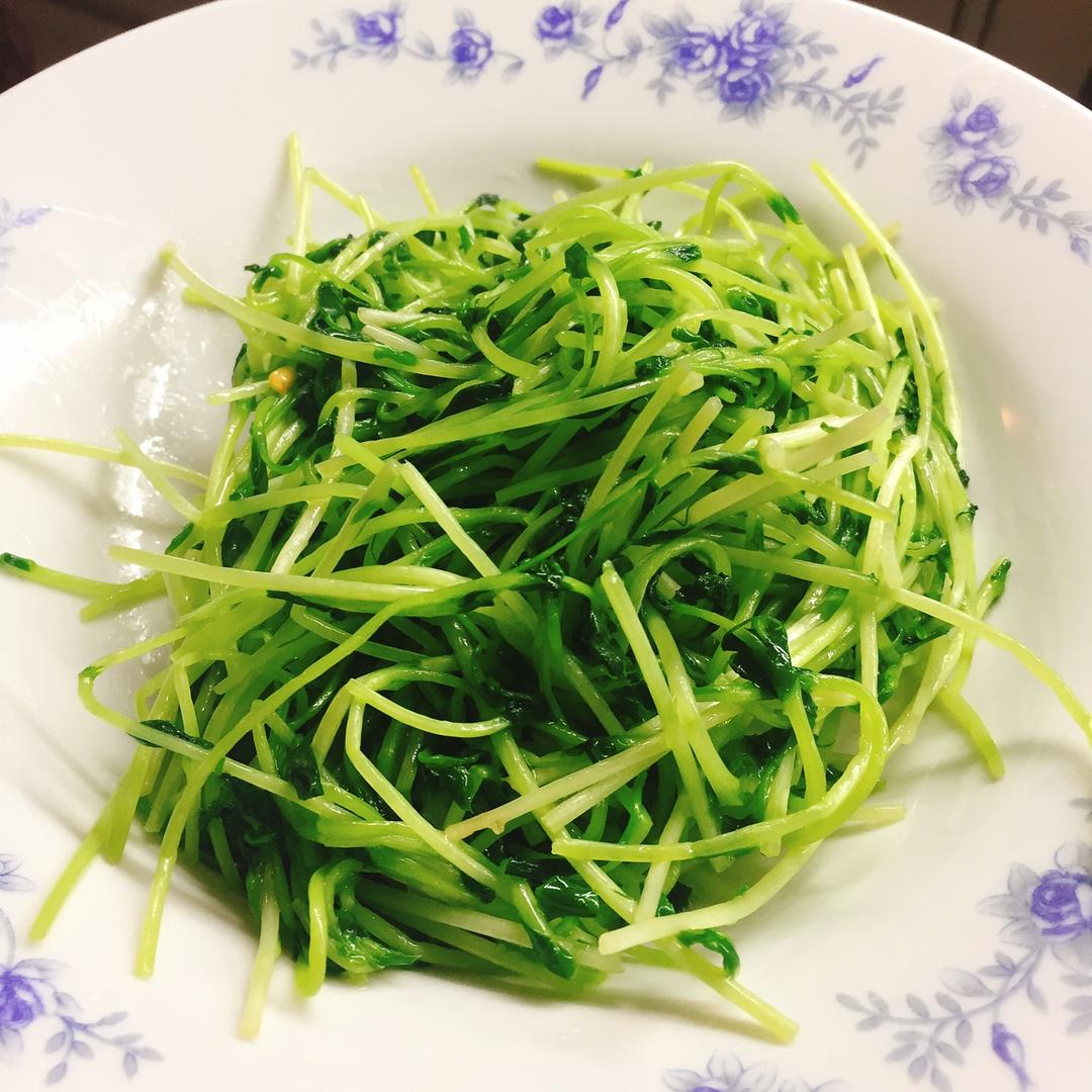 33滴姗做的蒜香豆苗