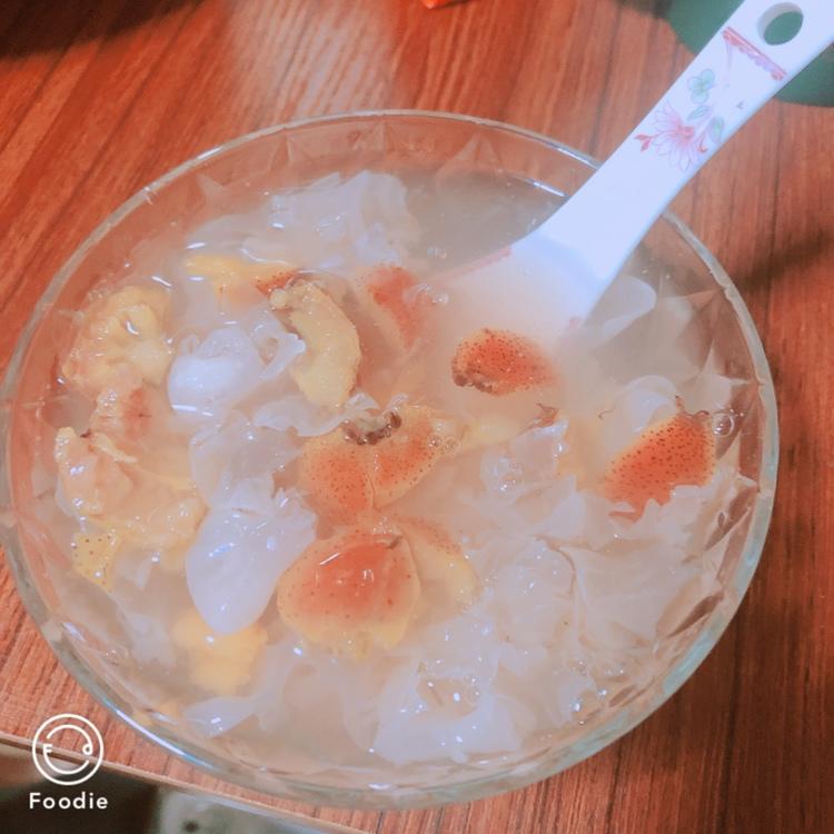 山楂银耳冰糖饮