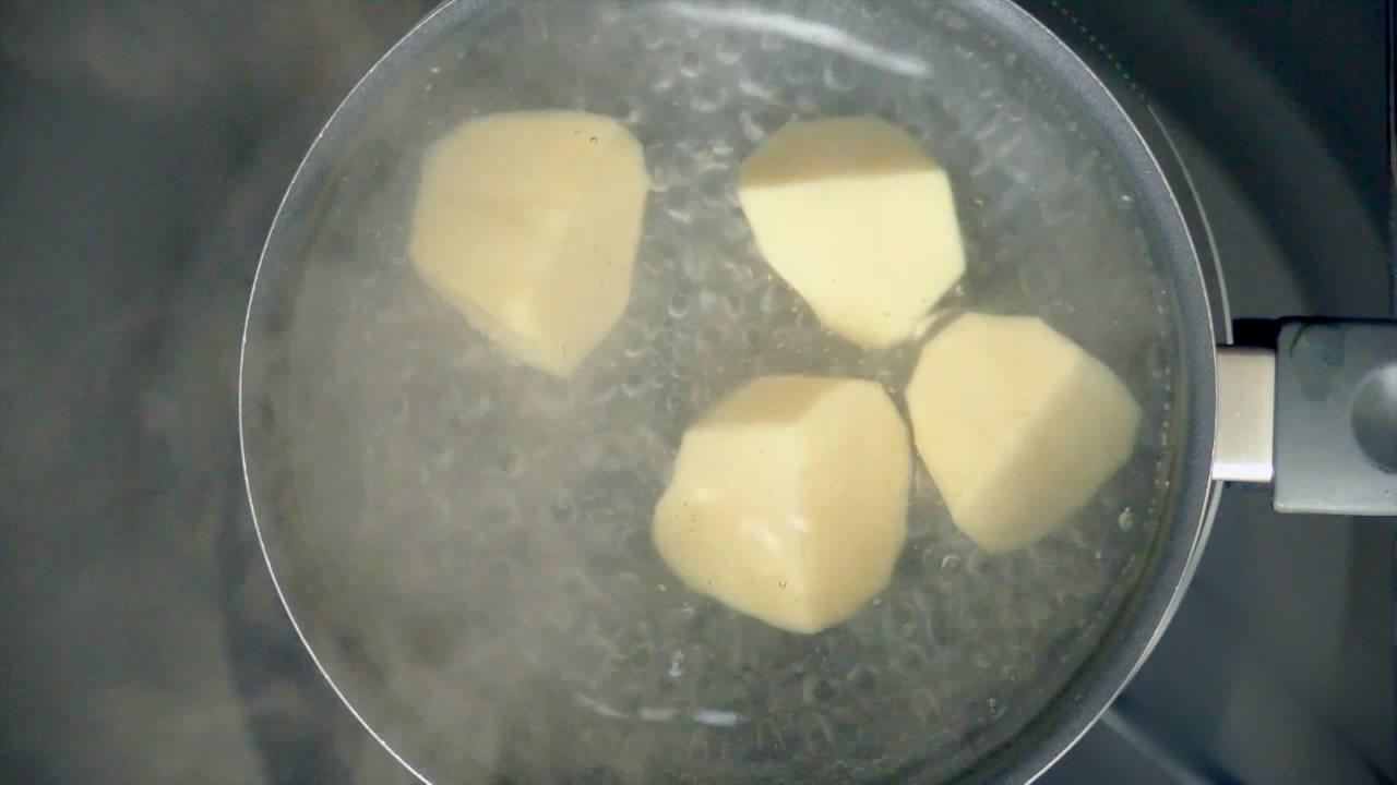 早餐：奶油蘑菇浓汤的做法 步骤4