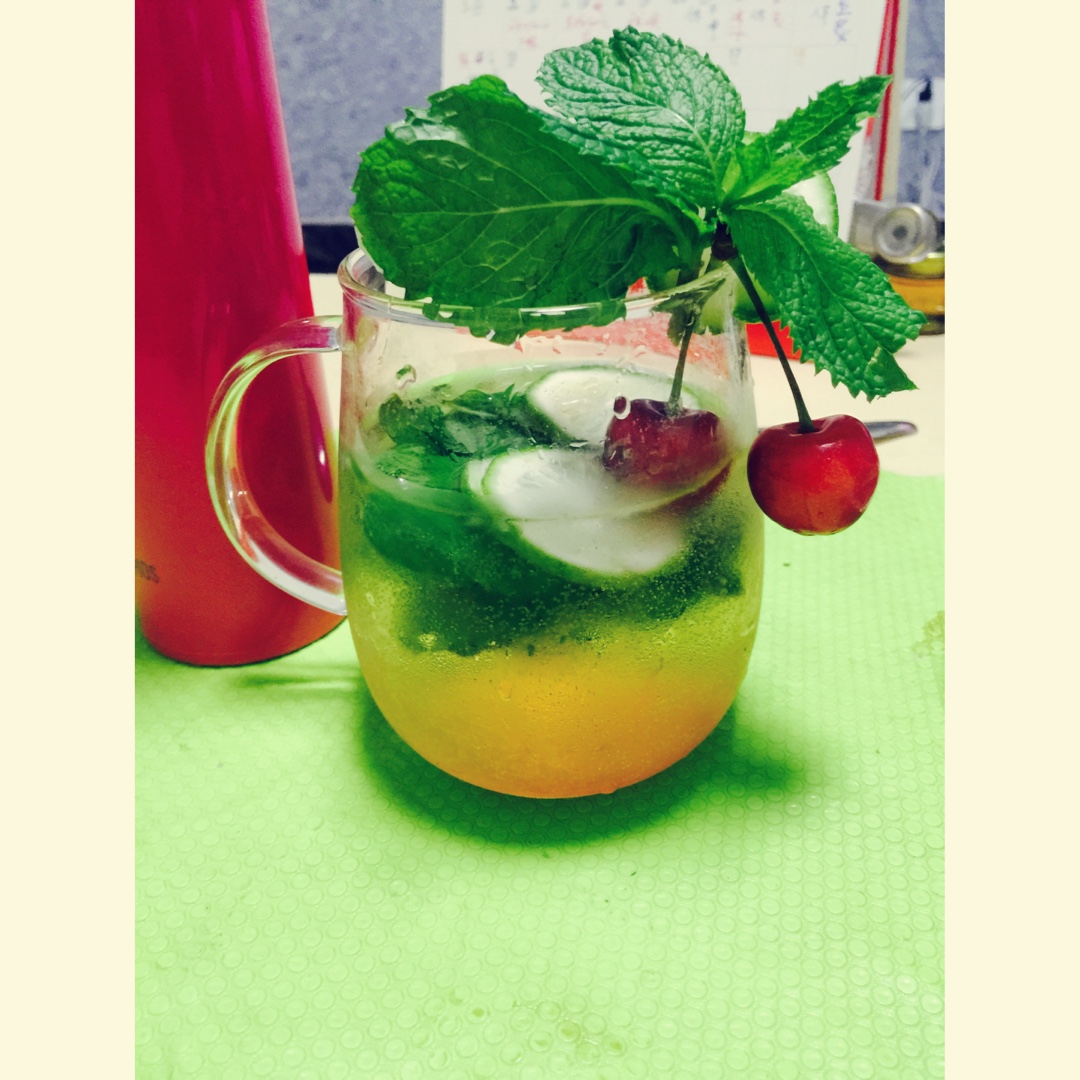 柠檬薄荷高颜值莫吉托特饮