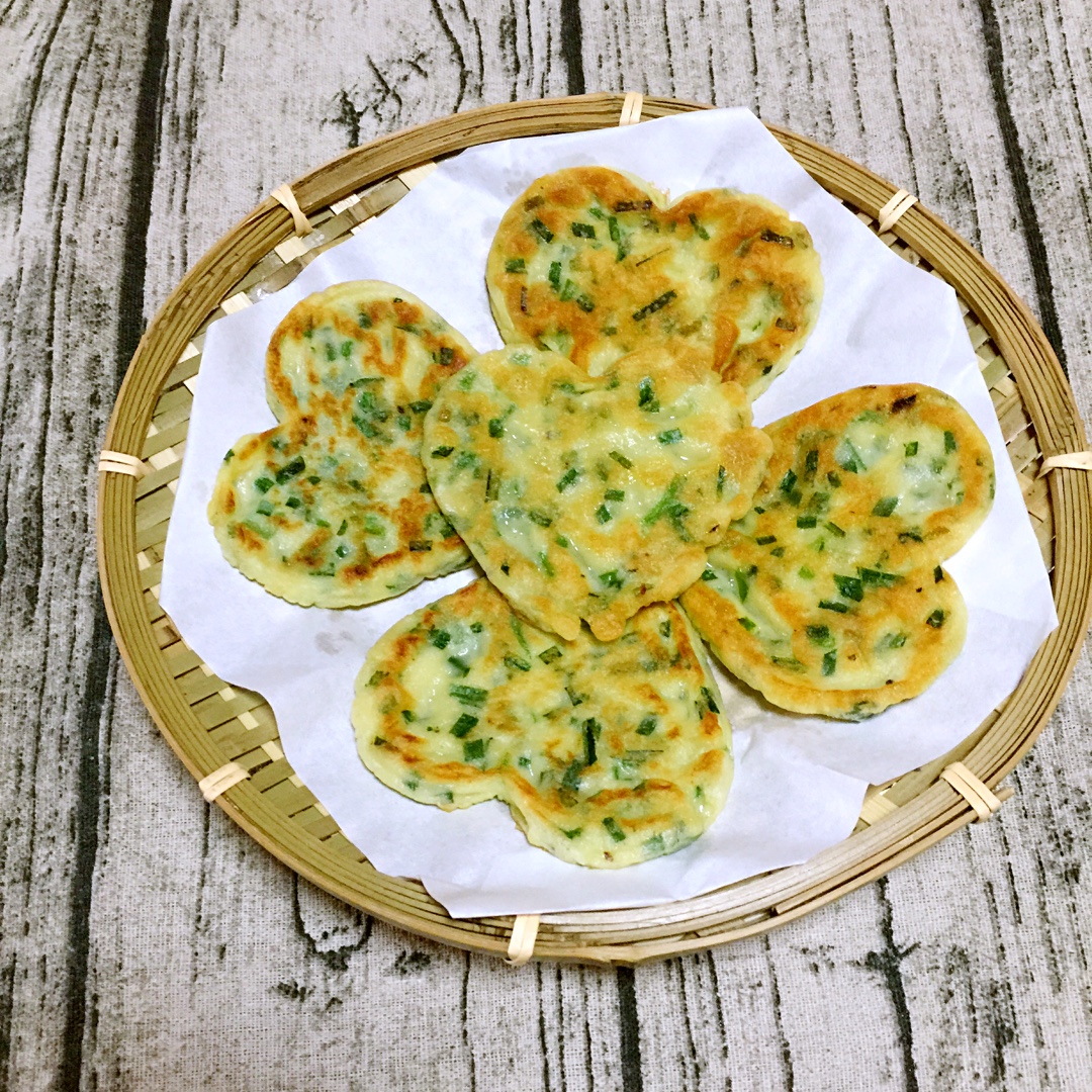 鸡蛋韭菜饼