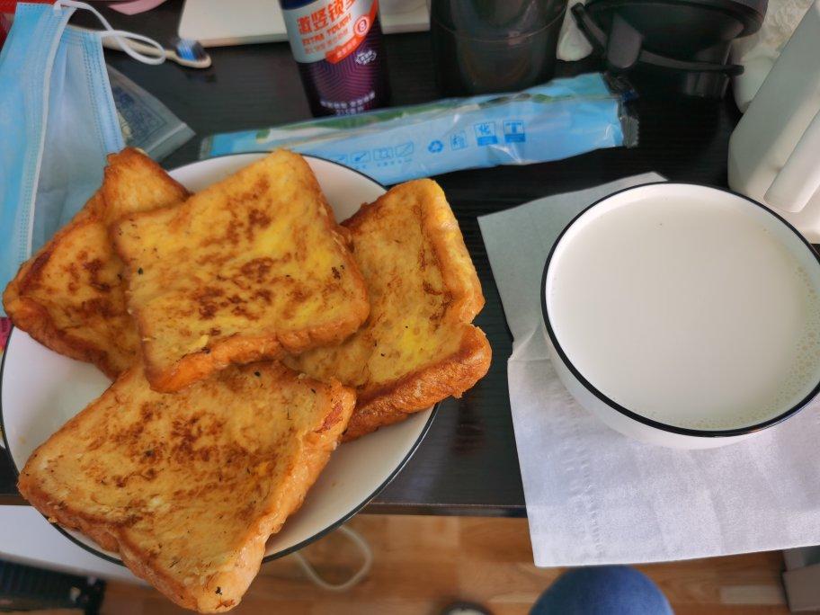 鸡蛋面包片