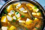泥鳅芋艿豆腐汤