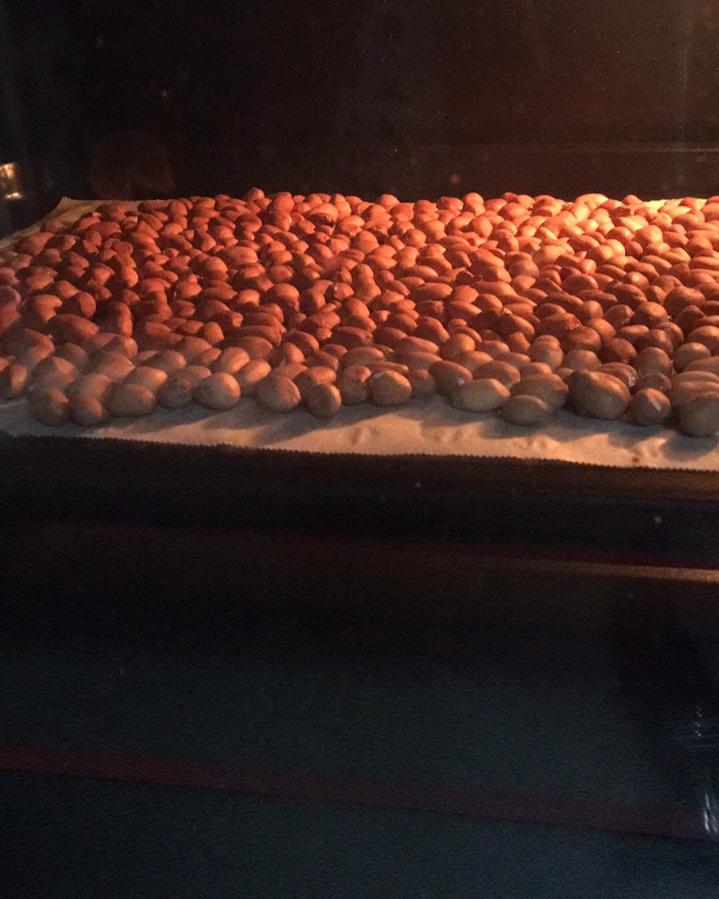 烤花生米