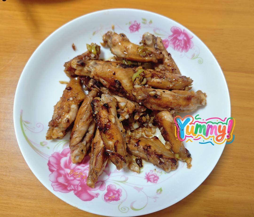 蒜香鸡翅，这才是鸡翅最好吃的做法
