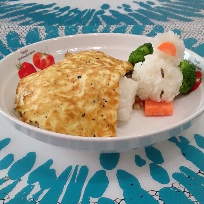 午睡的熊宝宝蛋包饭
