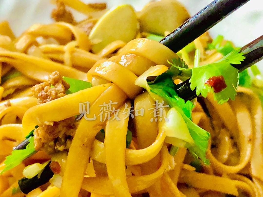 家常快手炒面（意面版）Chinese Stir Fry Pasta.
