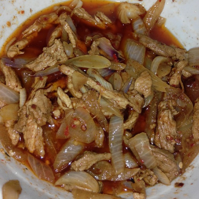 洋葱炒肉