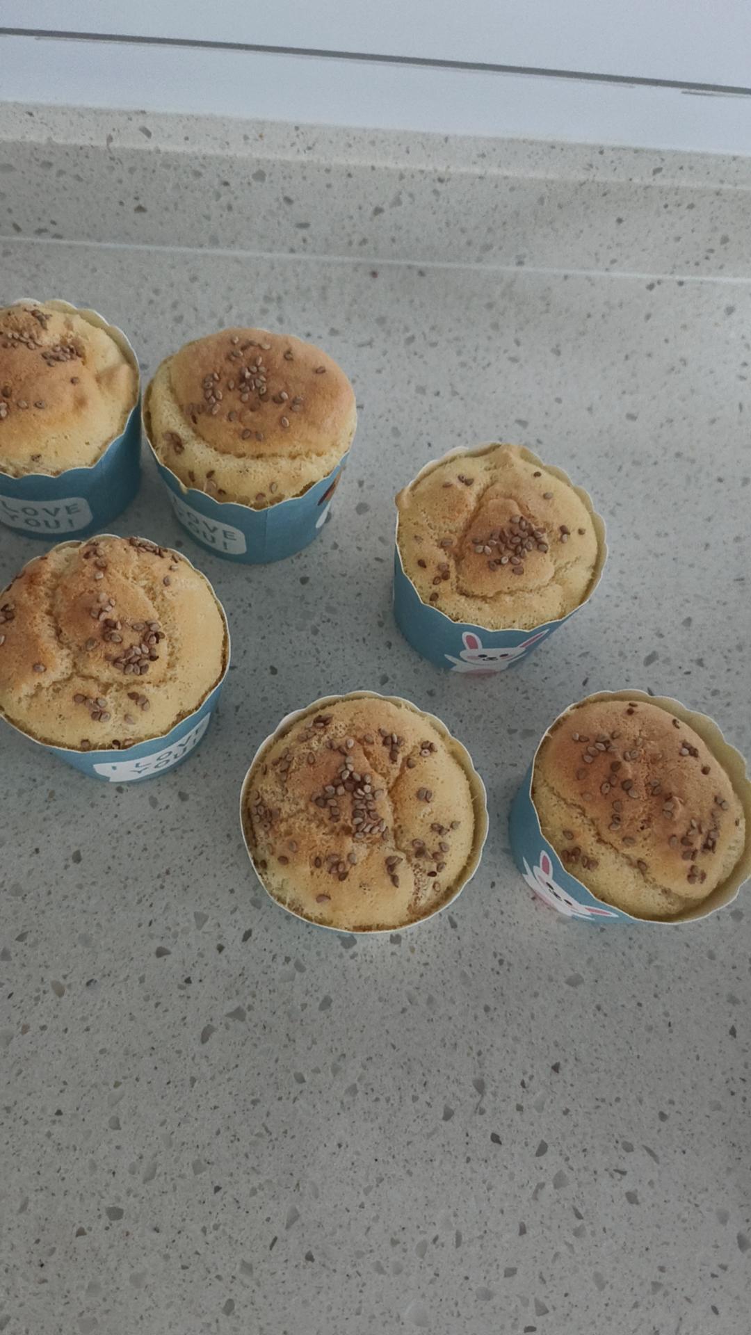 肉松拔丝小蛋糕