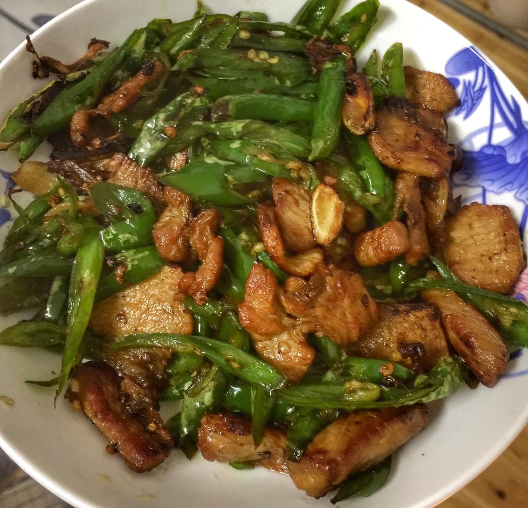 农家小炒肉【记忆中勾魂的油汤】