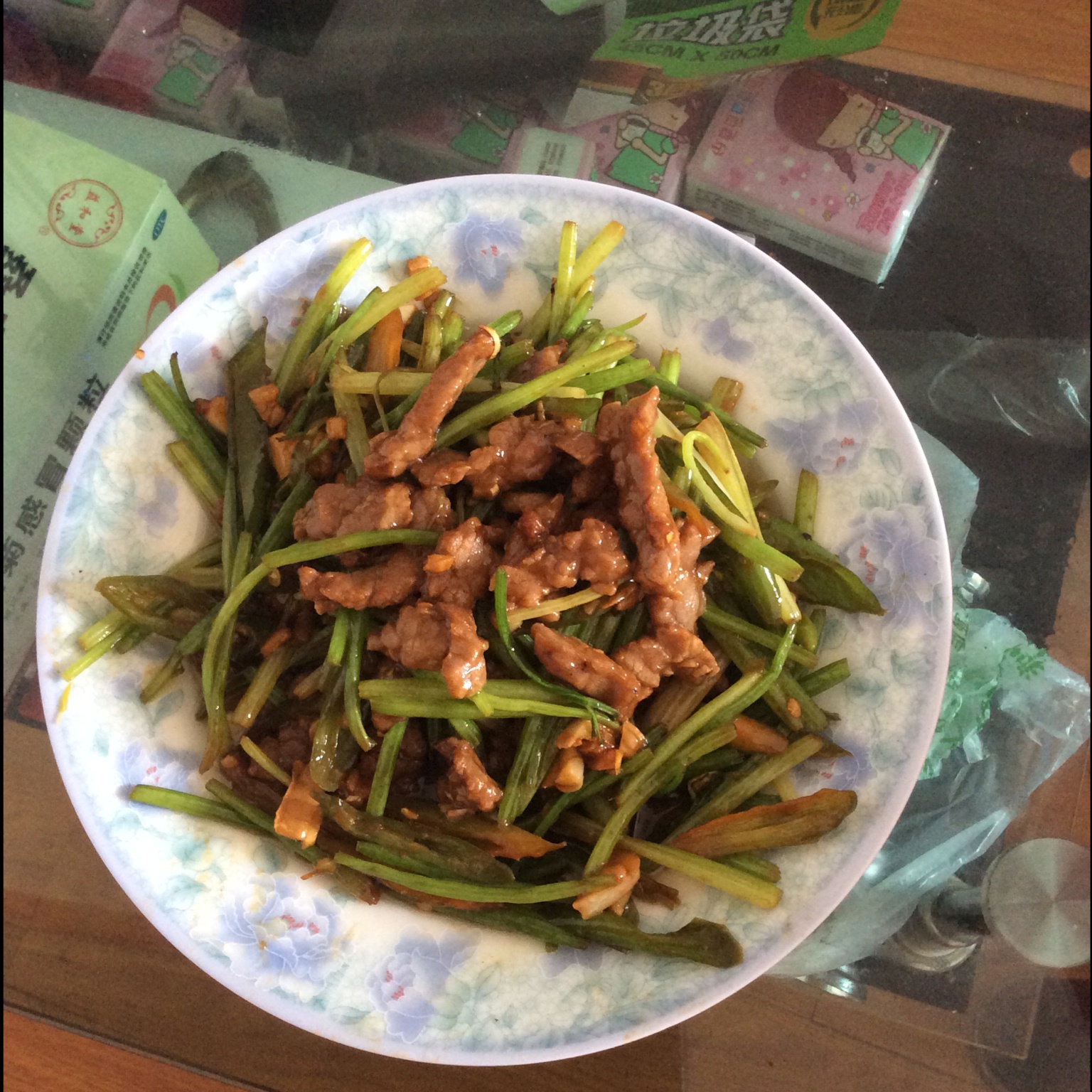 芹菜炒牛肉