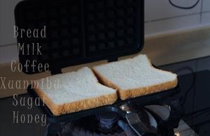 华夫饼机烤面包片的做法 步骤2