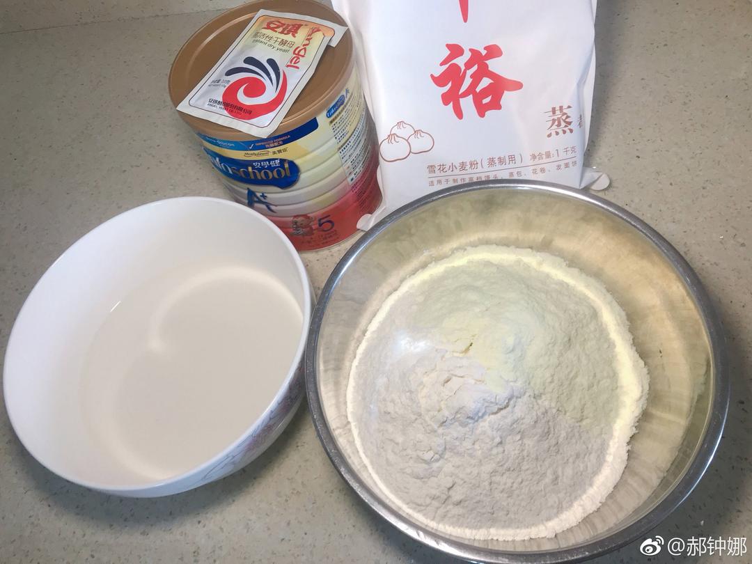 纯奶手撕吐司的做法 步骤1