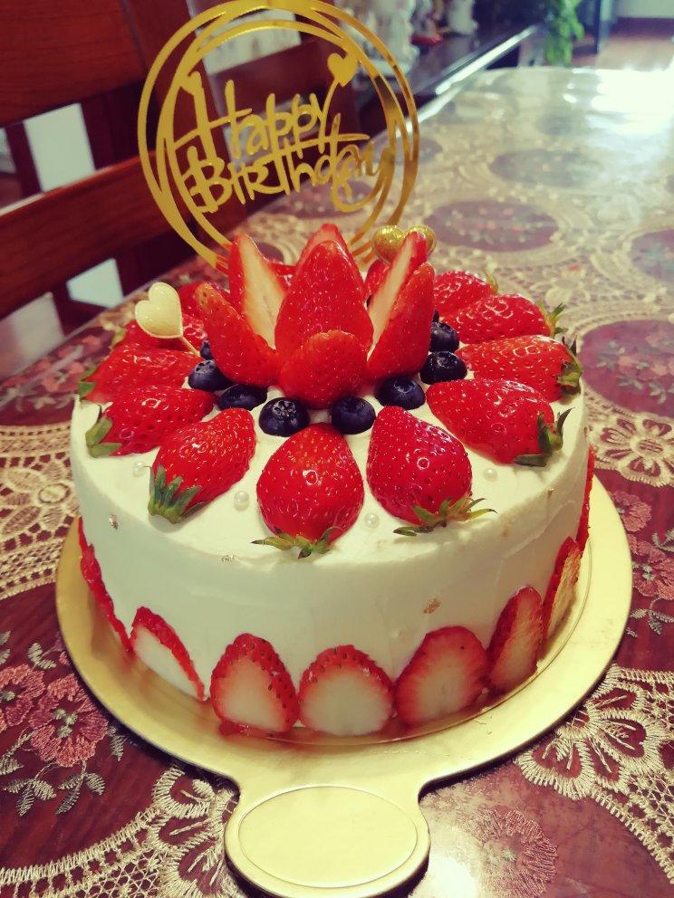 超简单的草莓芝士蛋糕