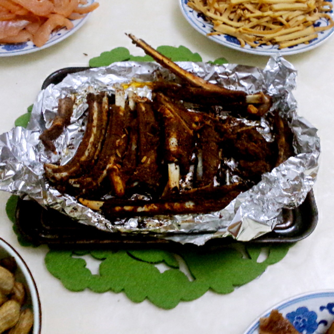 酥香烤羊排