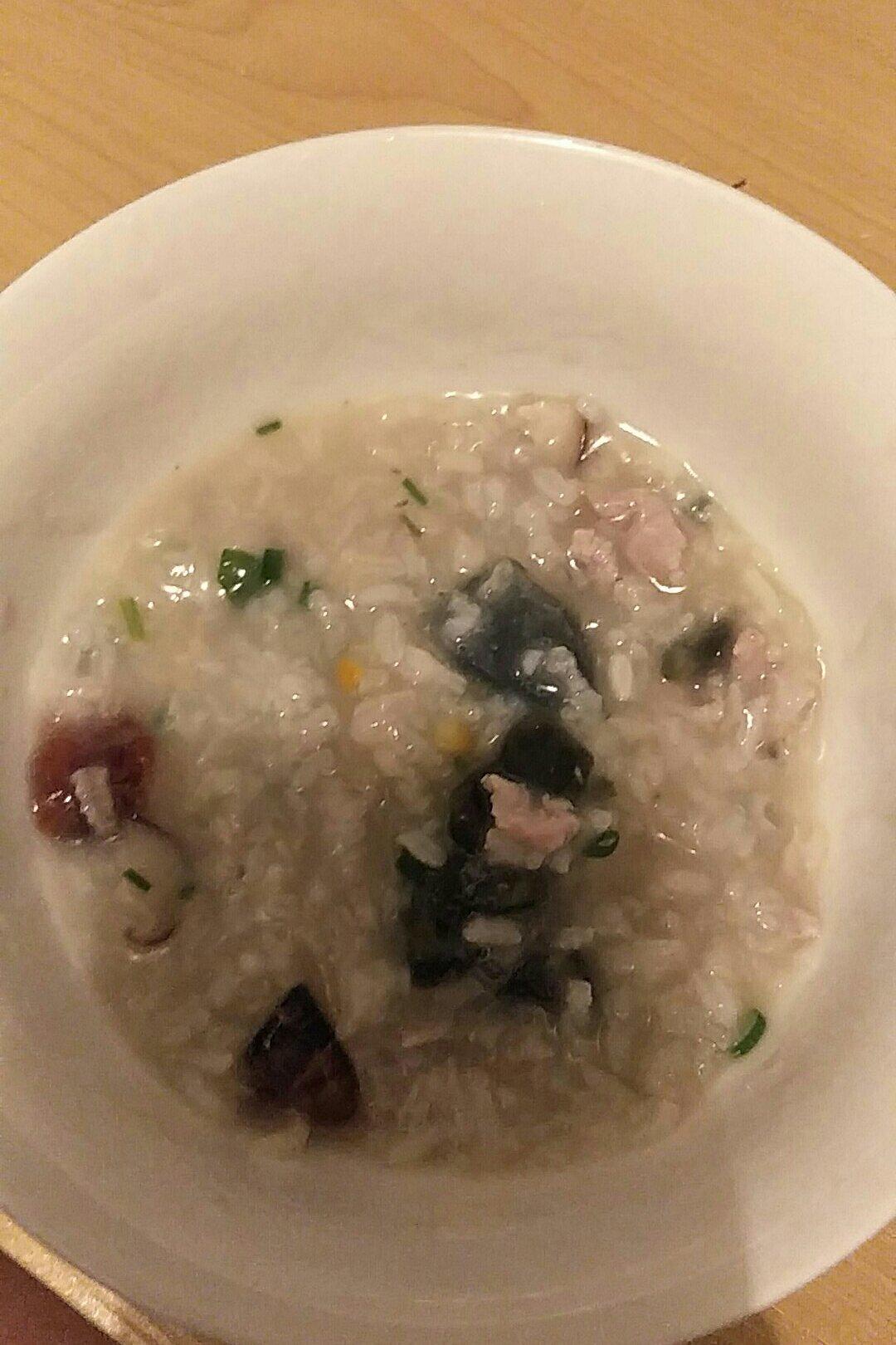 皮蛋瘦肉粥