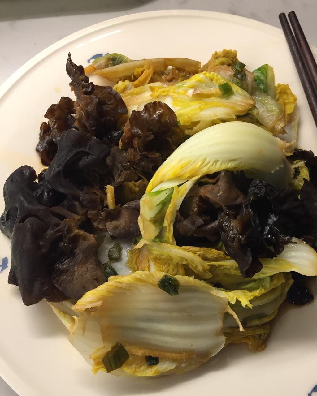 白菜炒木耳