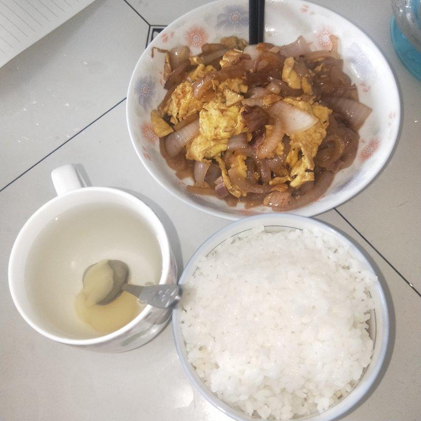 洋葱炒鸡蛋