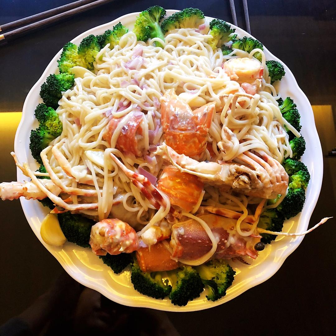 vicki_hu做的芝士波士顿龙虾配伊面(非烤箱版)