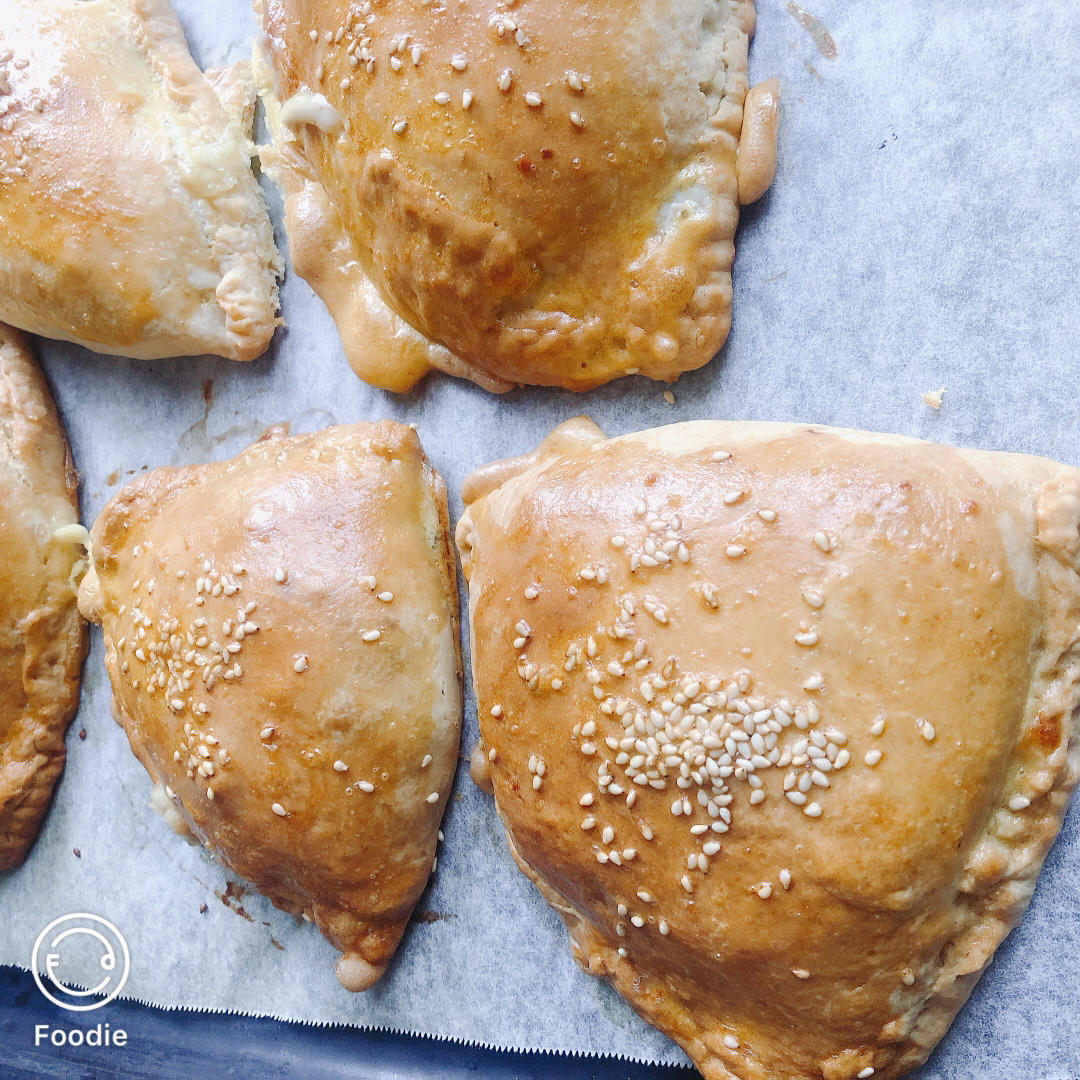 手抓饼鸡肉蘑菇派
