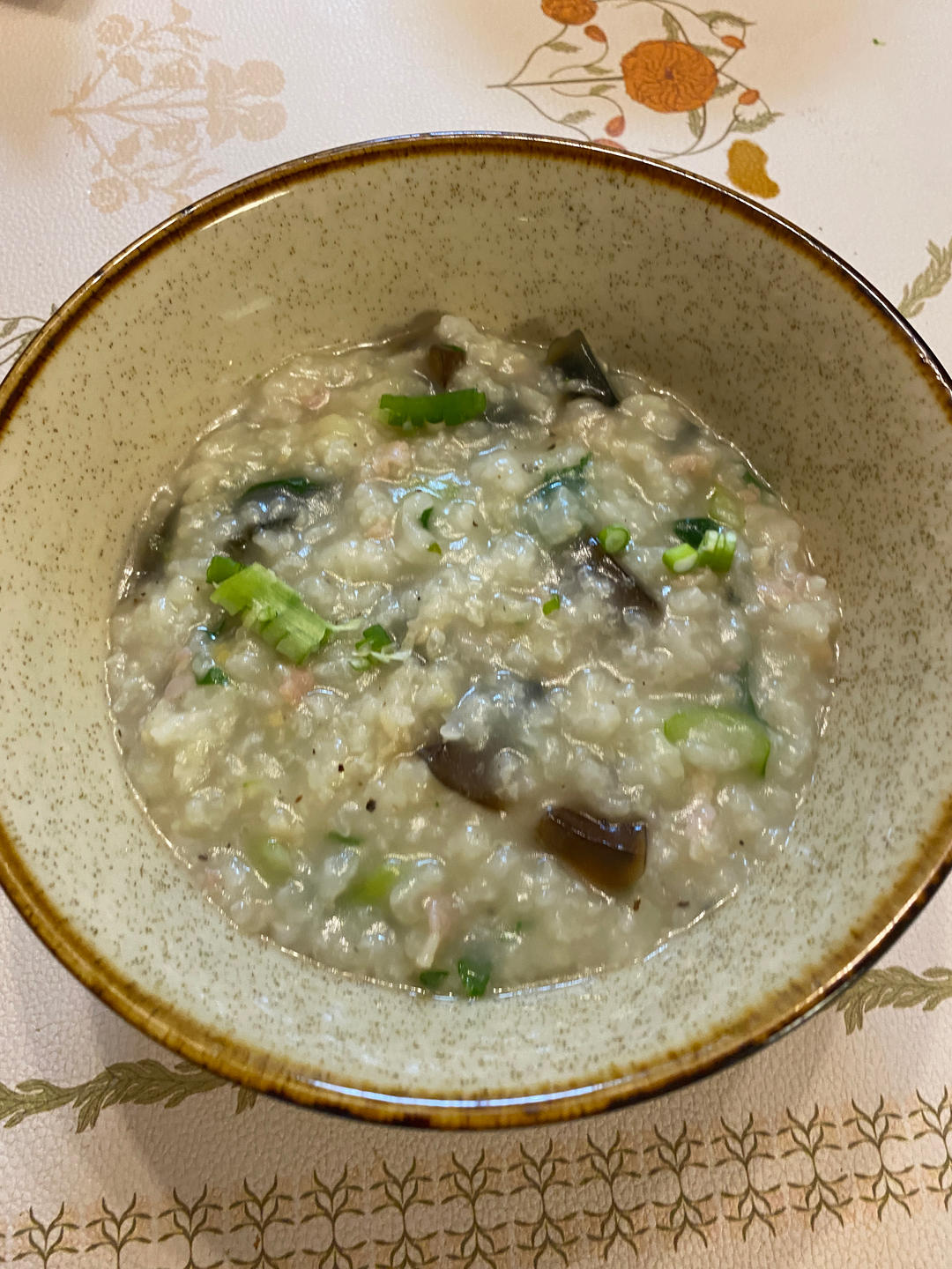 十五分钟快手之香滑皮蛋瘦肉粥(附五分钟电饭煲电压力锅更快捷方法)