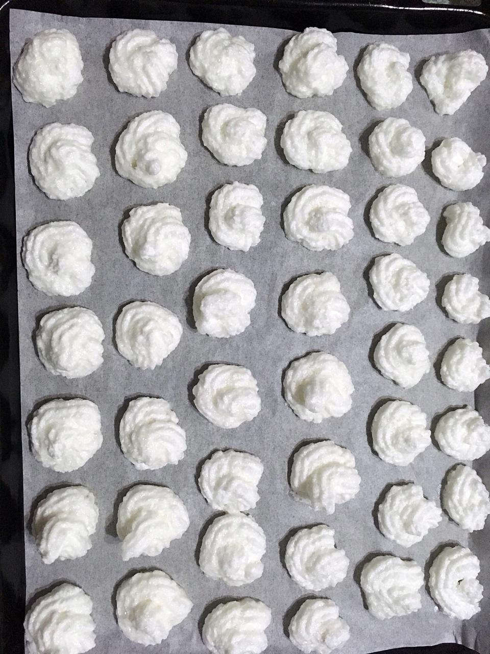 蛋白霜饼干