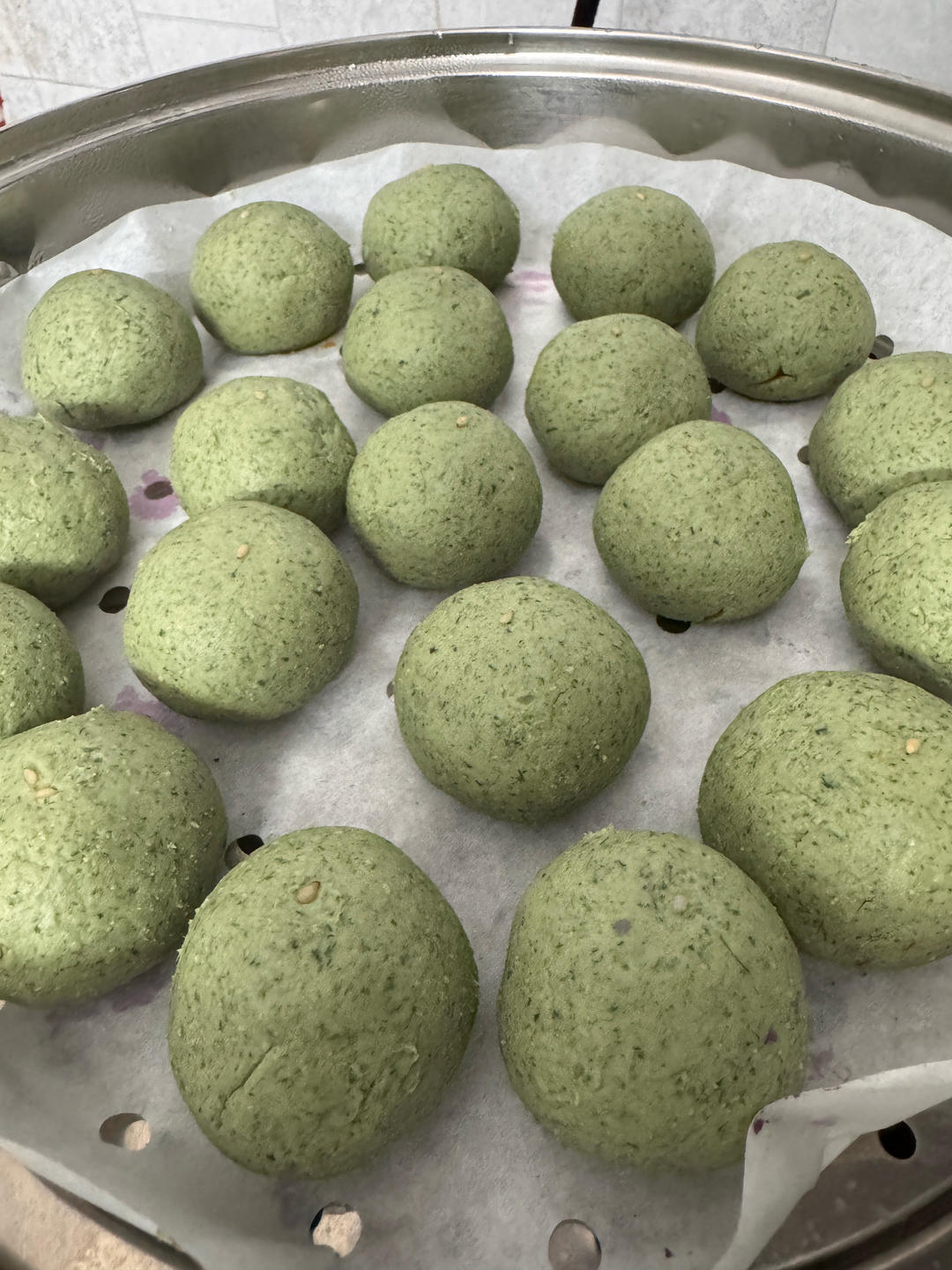 清明必吃的艾草青团