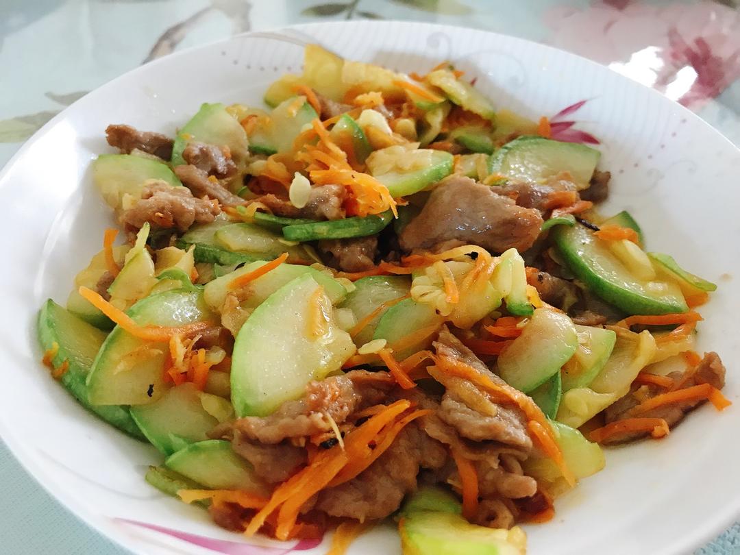 西葫芦炒肉片