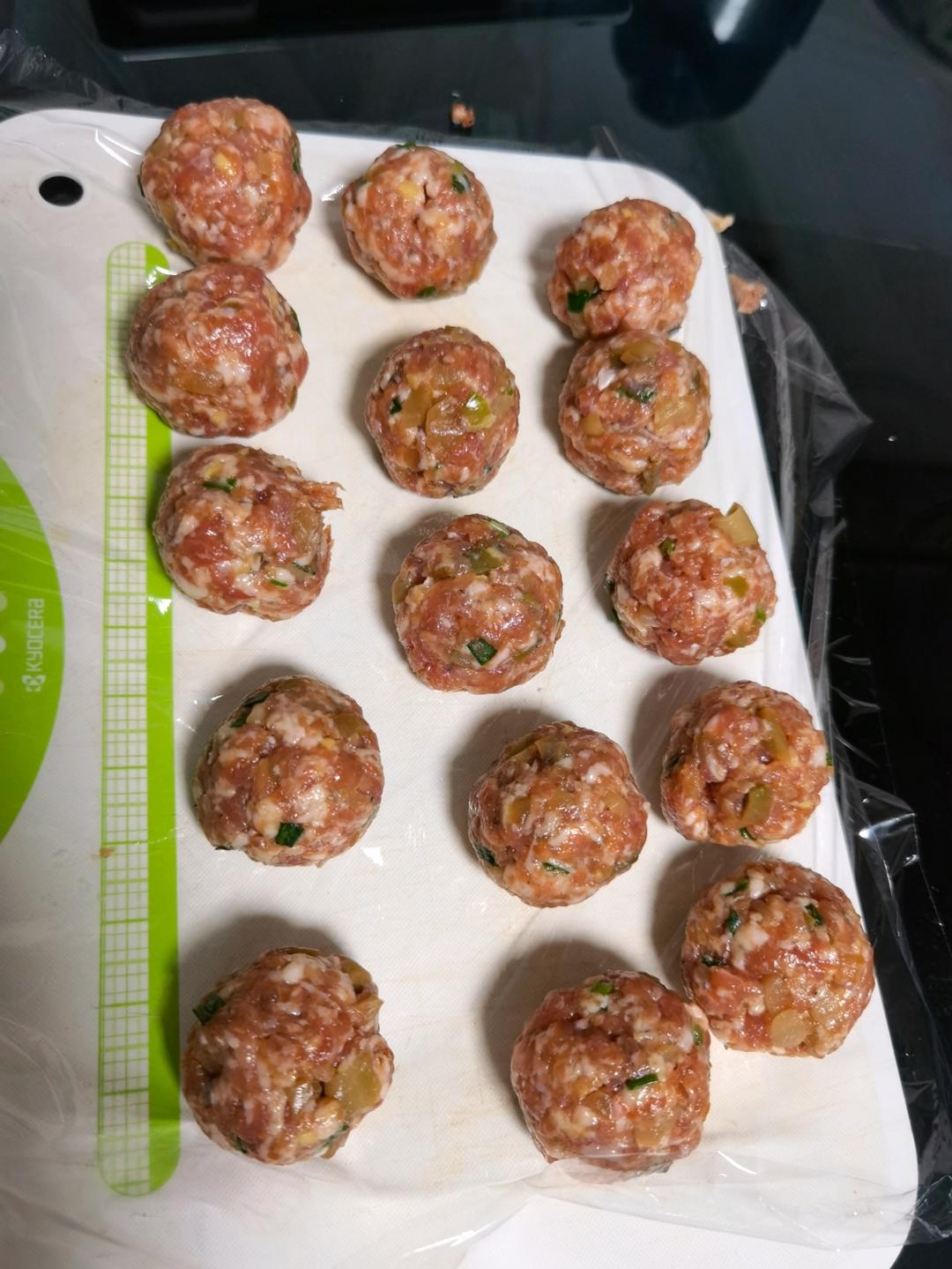 泳式鲜肉榨菜月饼