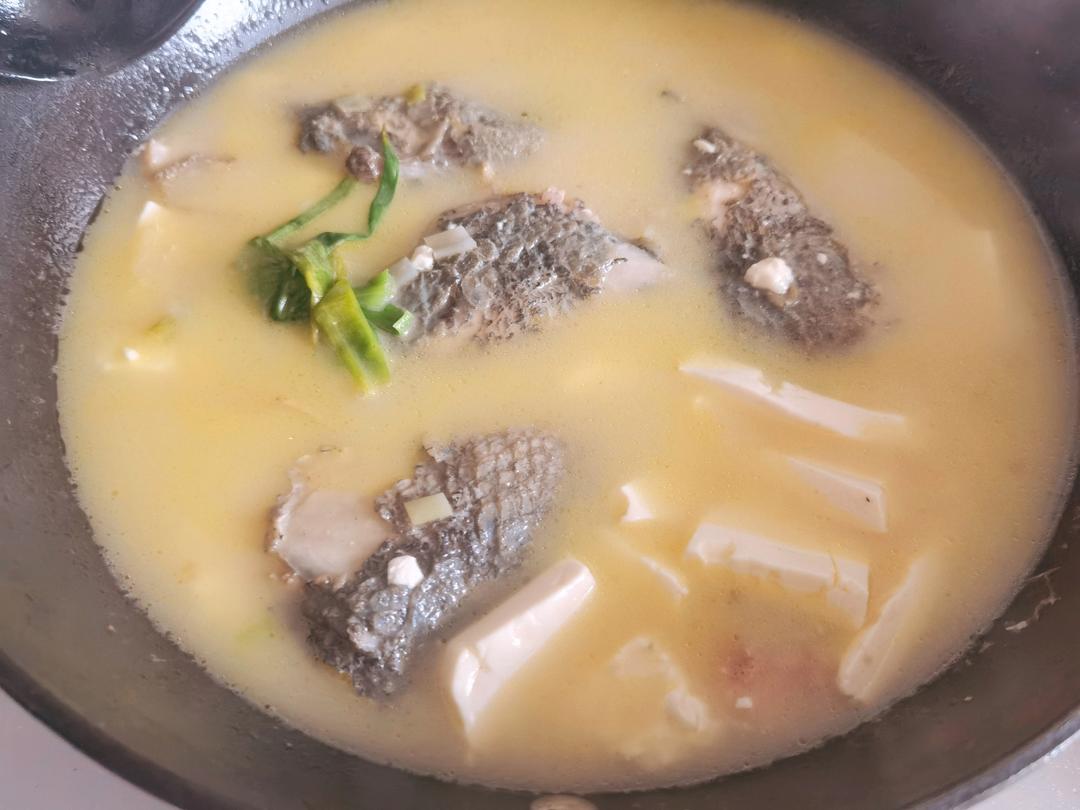 鱼头豆腐汤