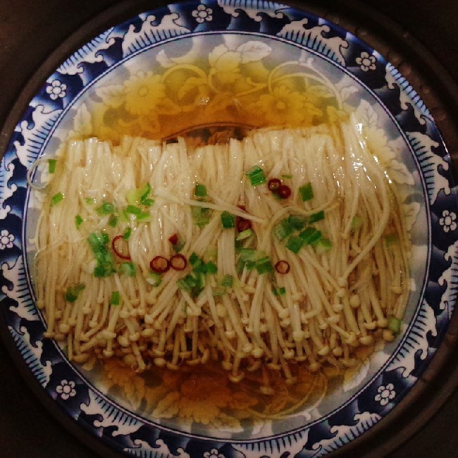 油泼金针菇