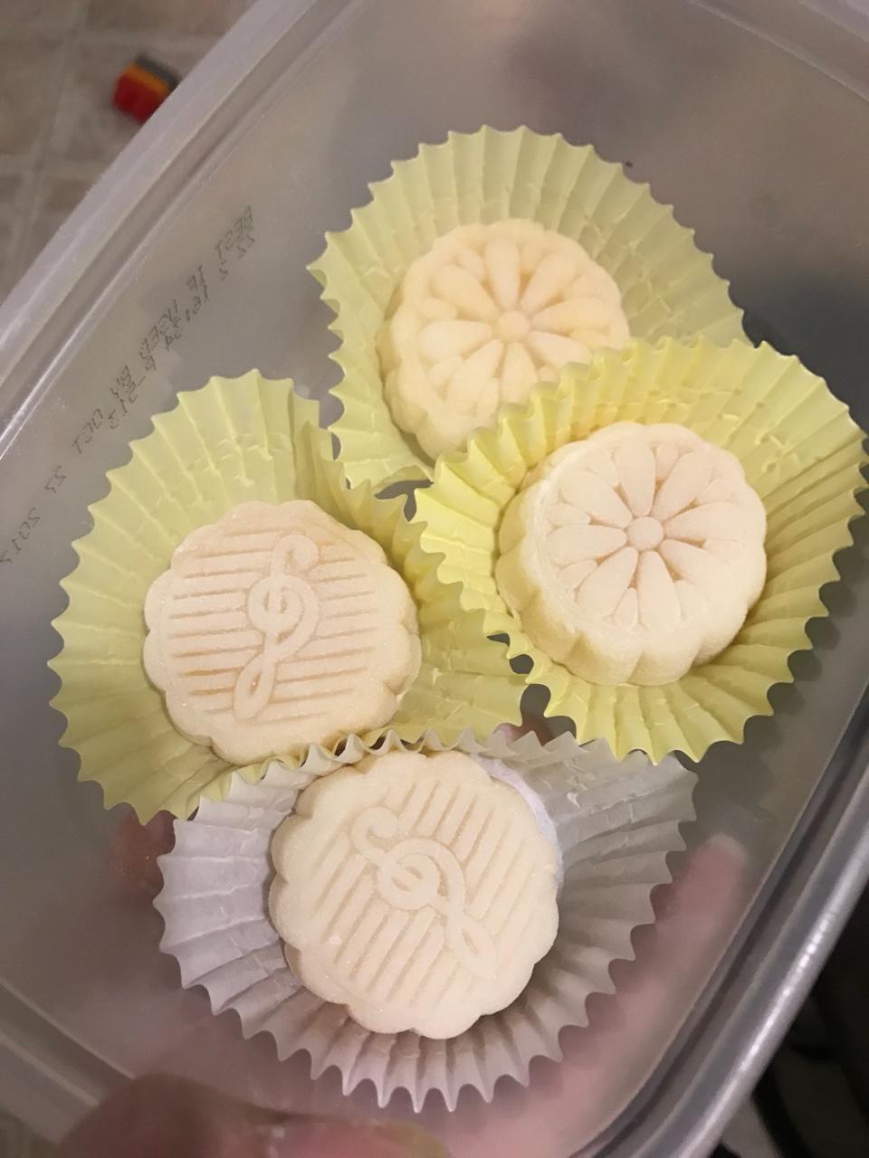 不干不硬的冰皮月饼